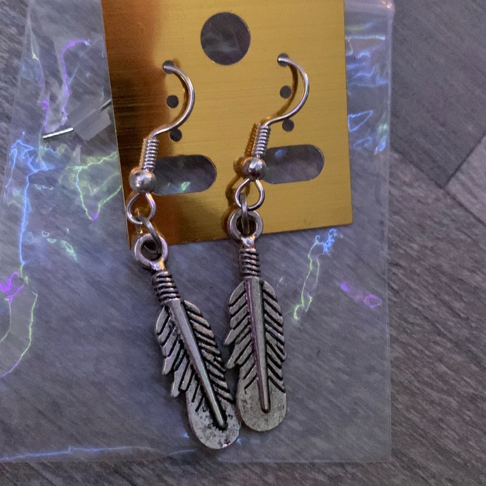 Silver leaf earrings